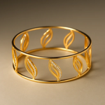 Load image into Gallery viewer, Golden Leaflet Bangle
