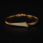 Load image into Gallery viewer, Gold Arrowhead Bangle Design
